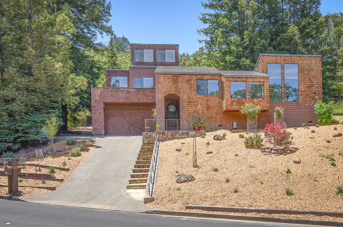 653 Wild Oak Drive Image #0