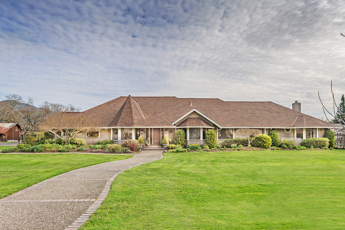 54 Hoff Road Image #0
