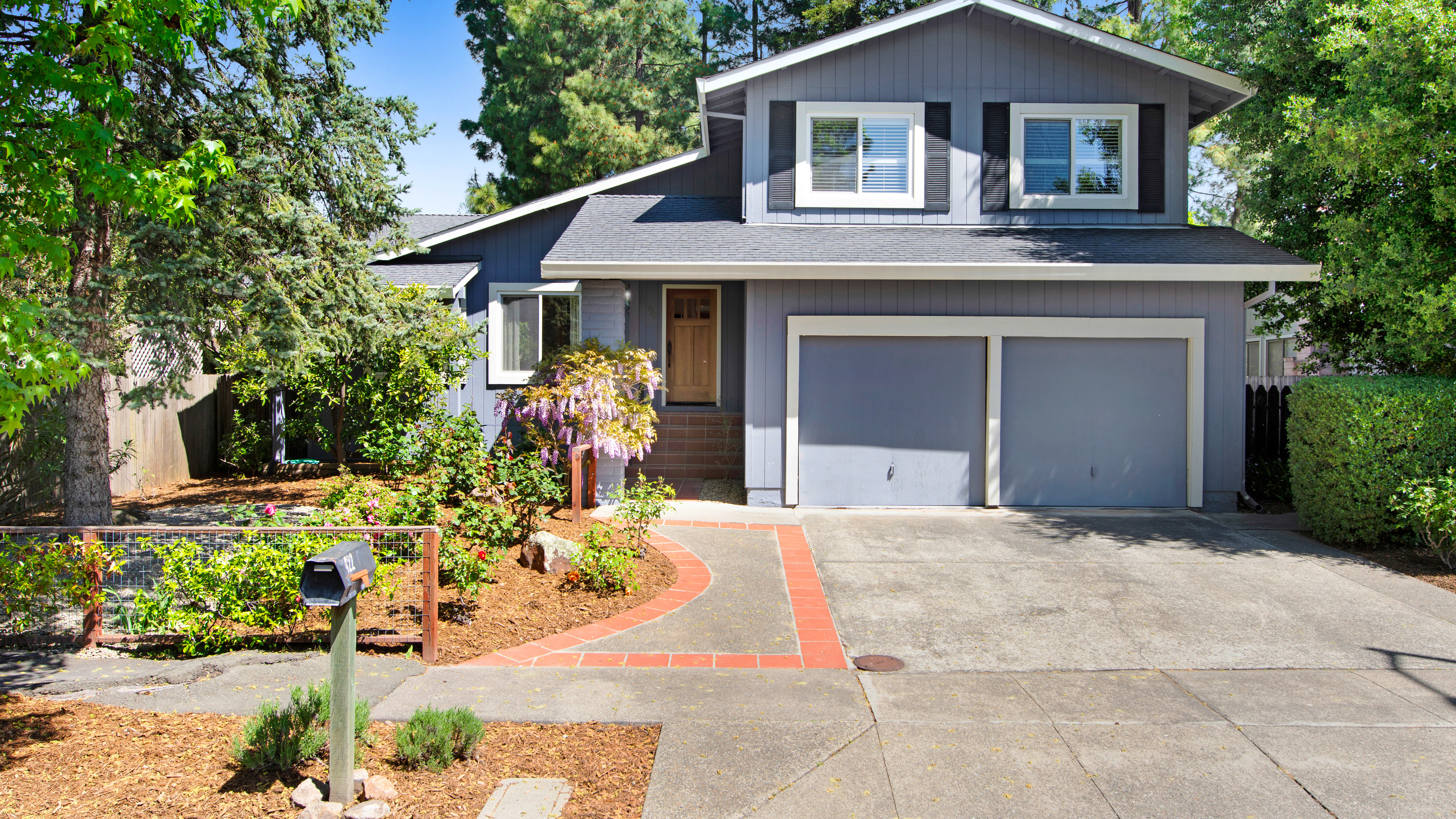 422 York Court Image #1